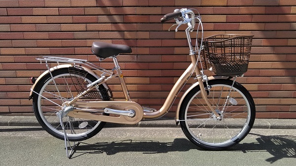 ブリヂストン 自転車 22インチ 後カゴ付き 美品 シニア 大人用自転車 ブリヂストン 自転車 22インチ 後カゴ付き 美品 シニア 大人用